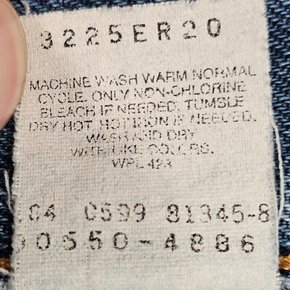 Vintage 1999 Levis 550 Relaxed Fit Jeans Mens 42x32 Medium Wash Distressed Denim
